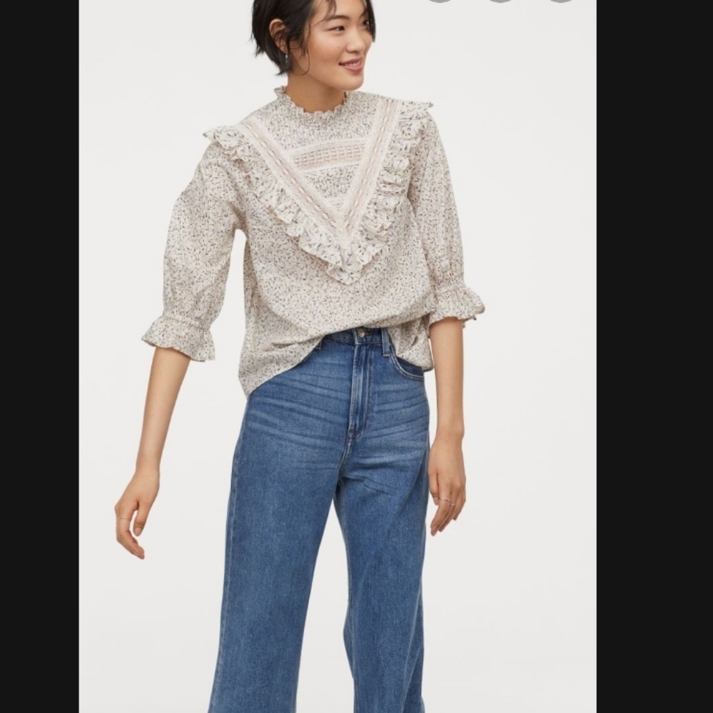 NWOT H&M Ruffle cotton blouse